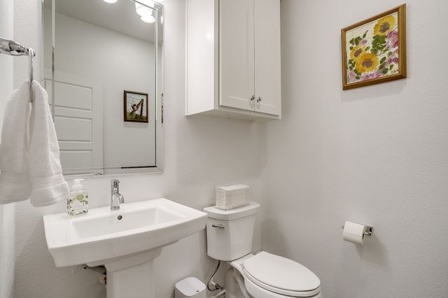109 Crossroads Circle, Westworth Village, TX 76114