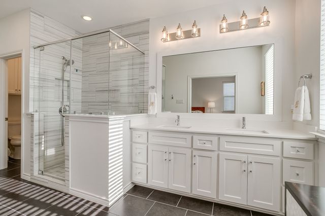 109 Crossroads Circle, Westworth Village, TX 76114