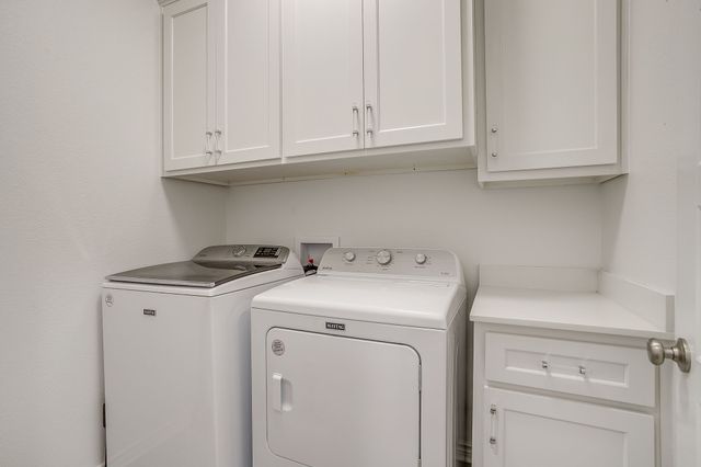 109 Crossroads Circle, Westworth Village, TX 76114