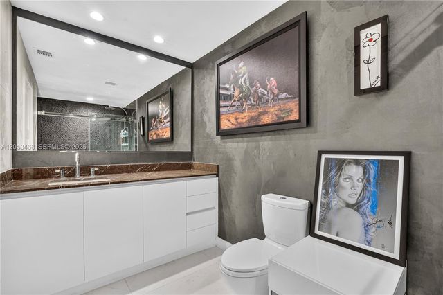 1000 Venetian Way 810, Miami Beach, FL 33139