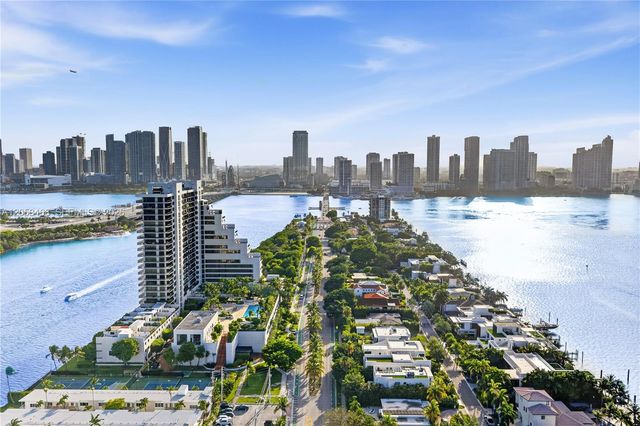 1000 Venetian Way 810, Miami Beach, FL 33139