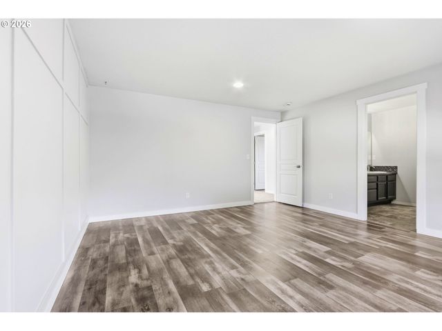 36713 INDIAN SUMMER St, Sandy, OR 97055