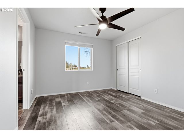 36713 INDIAN SUMMER St, Sandy, OR 97055