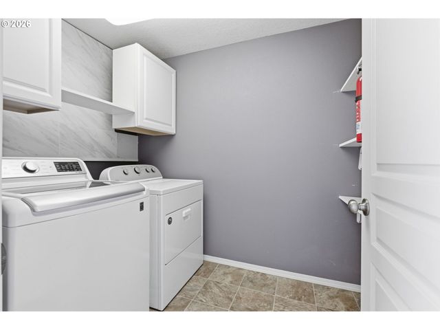 36713 INDIAN SUMMER St, Sandy, OR 97055