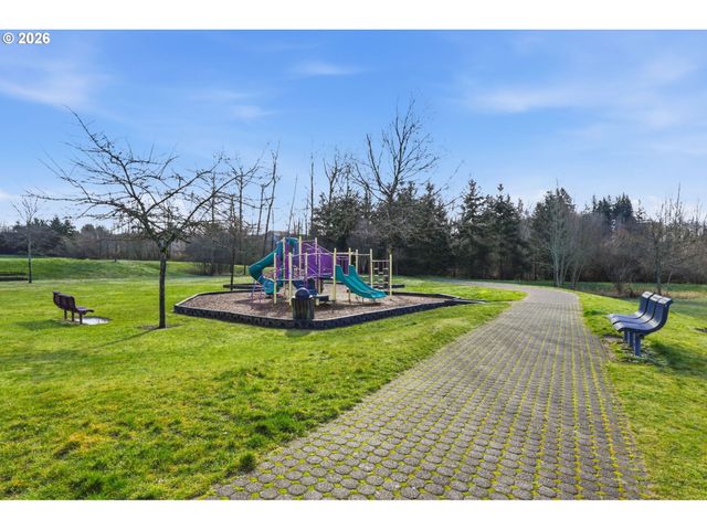 36713 INDIAN SUMMER St, Sandy, OR 97055