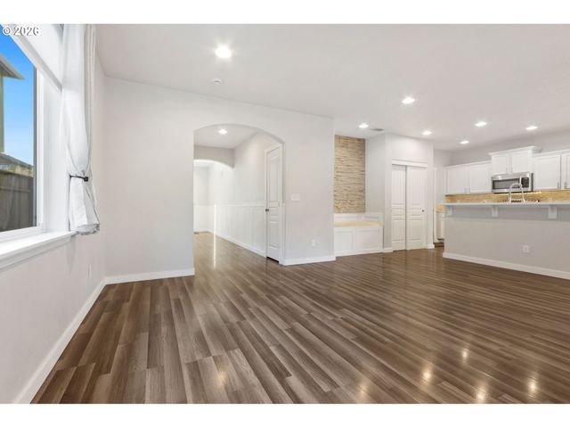 36713 INDIAN SUMMER St, Sandy, OR 97055