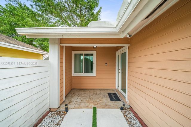 14145 SW 100th Terrace, Miami, FL 33186