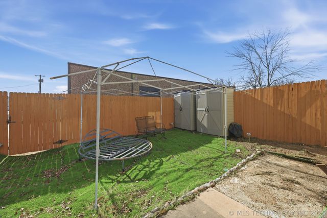 549 N Elm Street D, Jenks, OK 74037