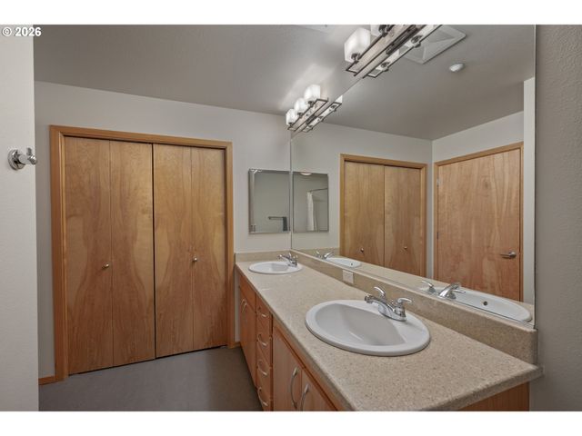 1125 Nw 9TH Ave 418, Portland, OR 97209