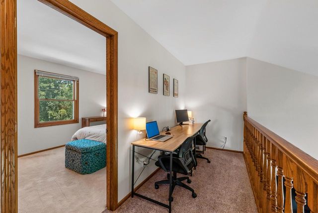 1566 Briarwood LANE, Hartford, WI 53027