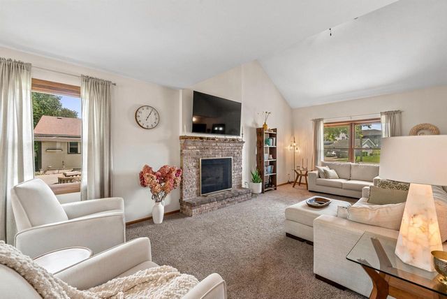 1566 Briarwood LANE, Hartford, WI 53027