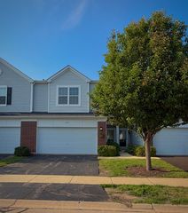 181 Willoughby Court B, Yorkville, IL 60560