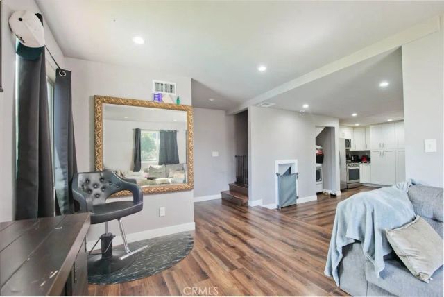 2057 Woodglen Street, Simi Valley, CA 93065