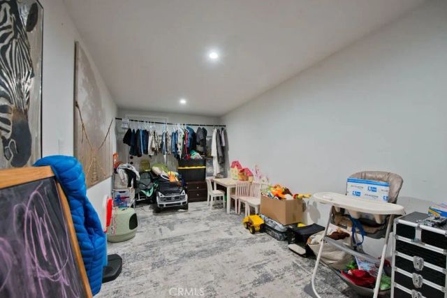 2057 Woodglen Street, Simi Valley, CA 93065