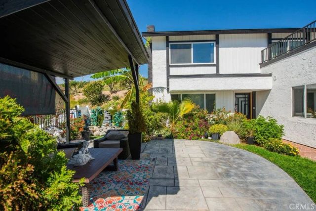 2057 Woodglen Street, Simi Valley, CA 93065