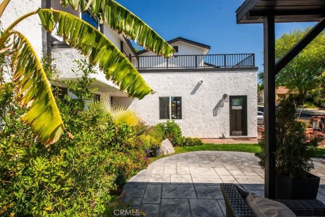 2057 Woodglen Street, Simi Valley, CA 93065