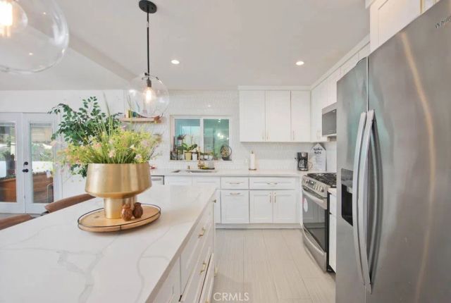 2057 Woodglen Street, Simi Valley, CA 93065