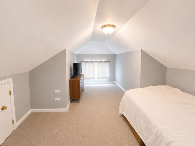 3839 Grove Avenue, Brookfield, IL 60513