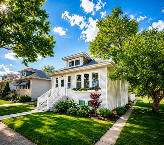 3839 Grove Avenue, Brookfield, IL 60513