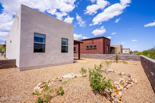 2125 Embarcadero Way, Tubac, AZ 85646