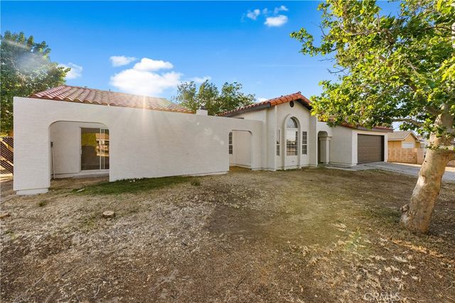 40251 Fieldspring, Palmdale, CA 93591
