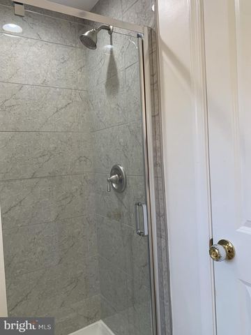 107 GIBSON ST, Fredericksburg, VA 22401