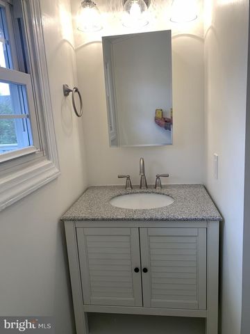 107 GIBSON ST, Fredericksburg, VA 22401