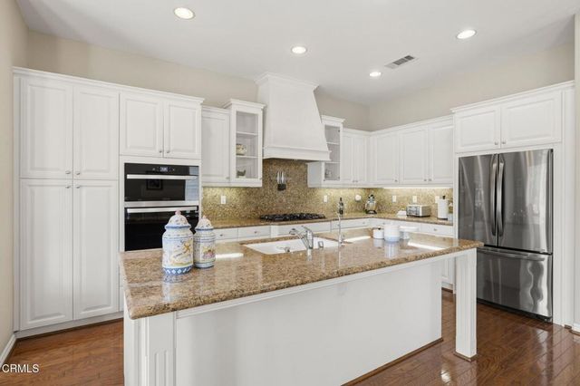 2001 Turnberry Drive, Oxnard, CA 93036