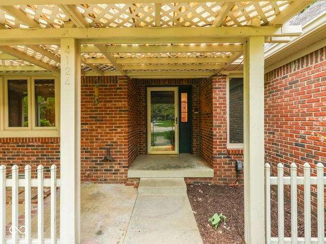 4124 Windsor Court, Greenwood, IN 46142