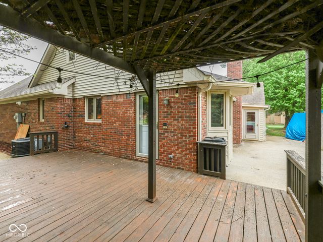 4124 Windsor Court, Greenwood, IN 46142