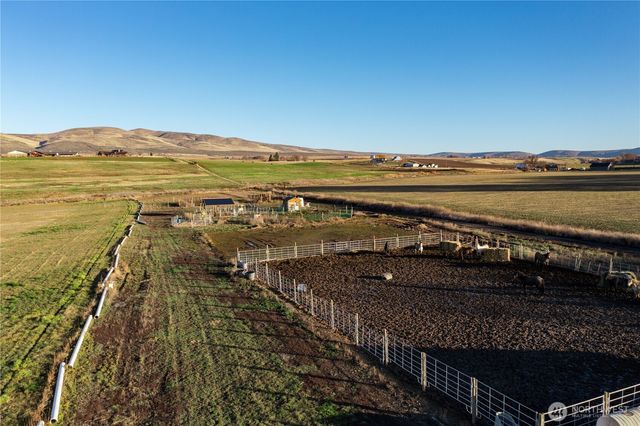 10881 Upper Badger Pocket Rd, Ellensburg, WA 98926