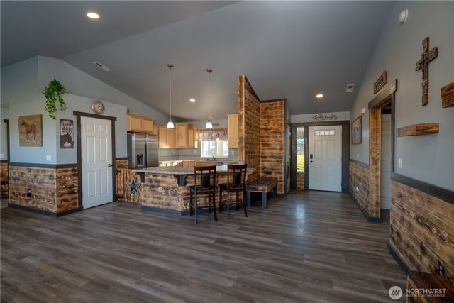 10881 Upper Badger Pocket Rd, Ellensburg, WA 98926