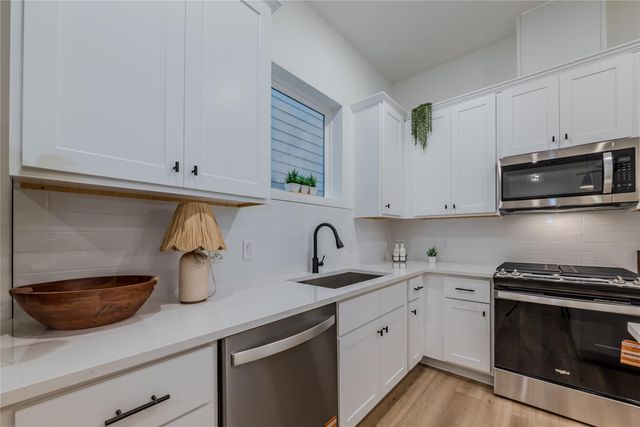 1911-1913 Dewalt Street, Houston, TX 77088