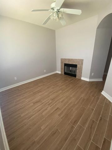 2021 Fairmount Park Drive, Denton, TX 76210