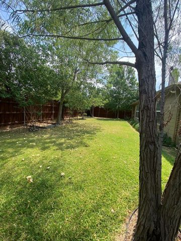 2021 Fairmount Park Drive, Denton, TX 76210