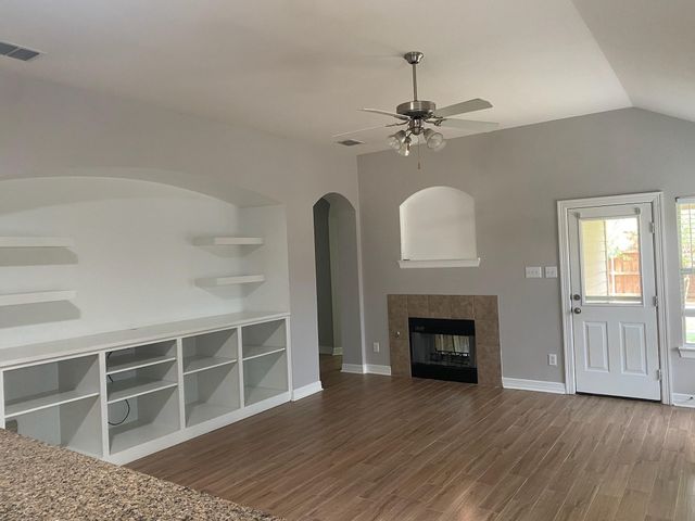 2021 Fairmount Park Drive, Denton, TX 76210