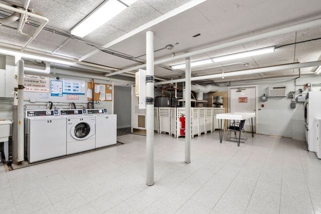 57 Broadlawn Park 14B, Boston, MA 02132