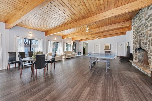 57 Broadlawn Park 14B, Boston, MA 02132