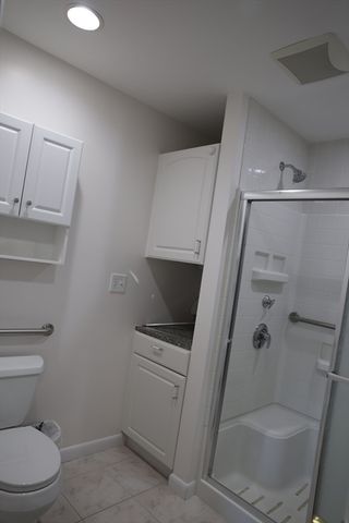 57 Broadlawn Park 14B, Boston, MA 02132