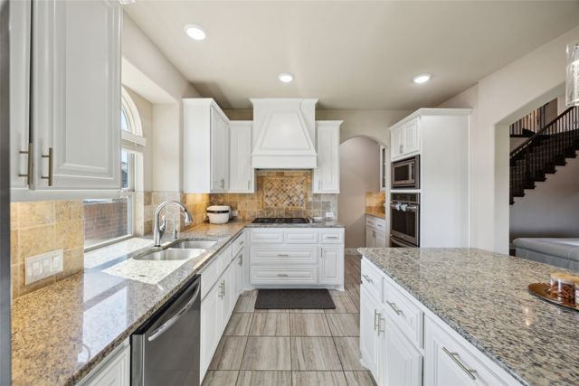 5225 Edgebrook Way, Fort Worth, TX 76244