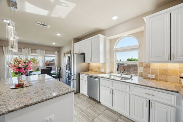 5225 Edgebrook Way, Fort Worth, TX 76244