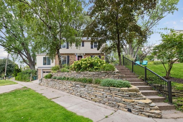 1995 Norfolk Avenue, Saint Paul, MN 55116