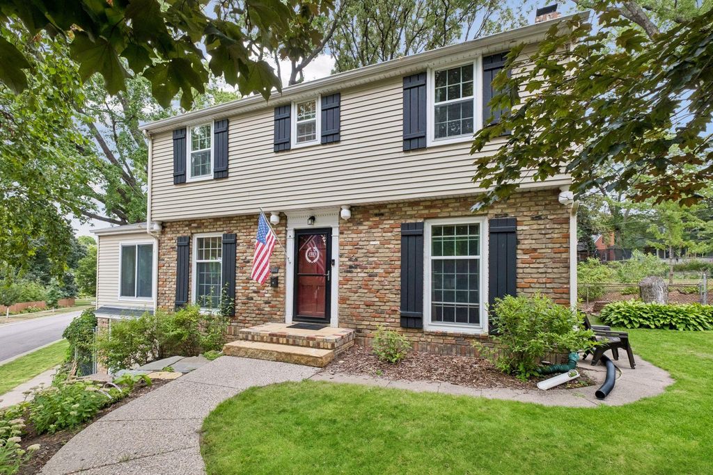 1995 Norfolk Avenue, Saint Paul, MN 55116 — exterior