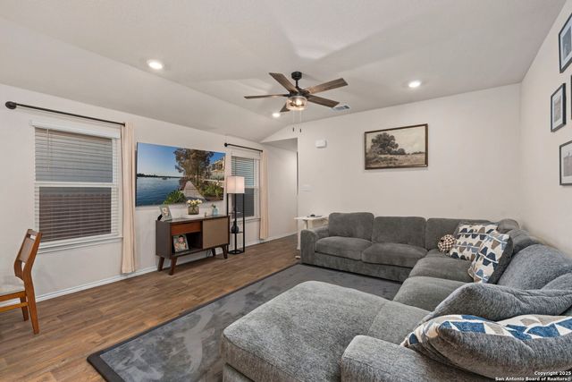 3430 angus, San Antonio, TX 78245