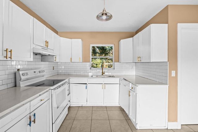 1175 20th Avenue, Vero Beach, FL 32960