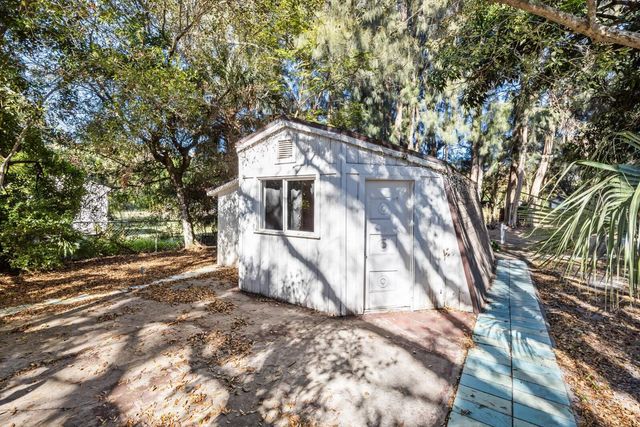 1175 20th Avenue, Vero Beach, FL 32960