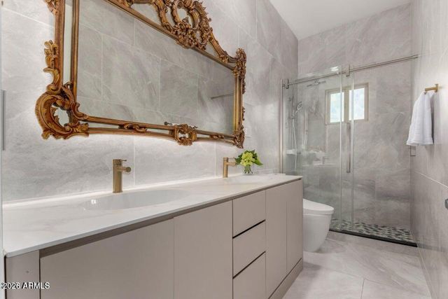 11312 E GREENWAY Road, Scottsdale, AZ 85260