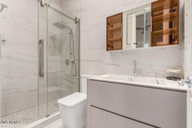 11312 E GREENWAY Road, Scottsdale, AZ 85260