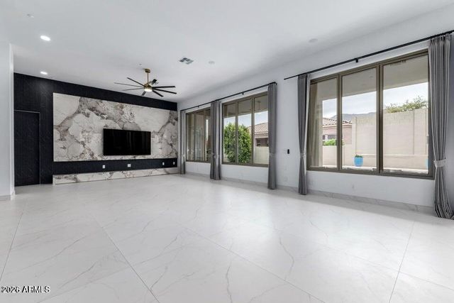 11312 E GREENWAY Road, Scottsdale, AZ 85260