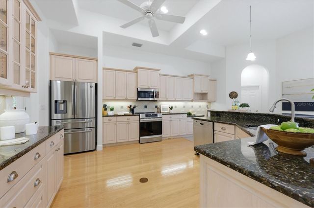 1740 AMBERWYND CIRCLE W, Palmetto, FL 34221